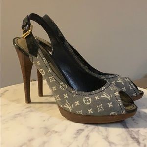 Louis Vuitton Mini Lin heels